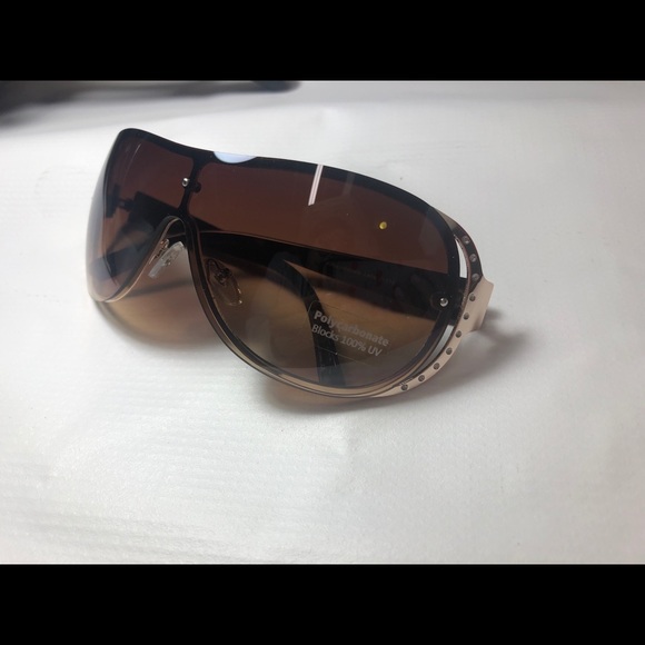 Sunglasses - Picture 2 of 4